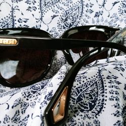 GUCCI WOMANS SUN GLASSES