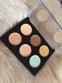 6 shade Concealer palette