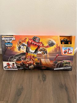 Monster Jam Smash & Bash
