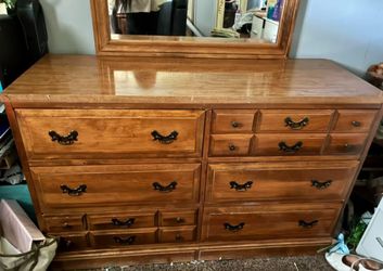 Drawer with mirror
