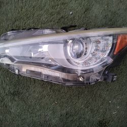Q50 Headlight 