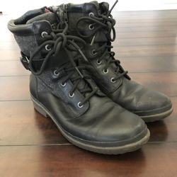 Ugg Kesey rain boots 8 women’s black leather