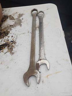 Mechanic Tools A Pair Use