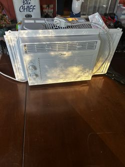 Air conditioner Midea 