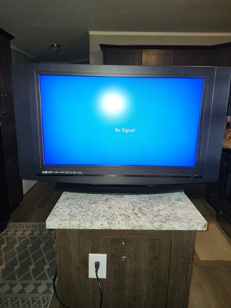 Olivia Flat Screen Tv