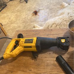 Dewalt Sawall
