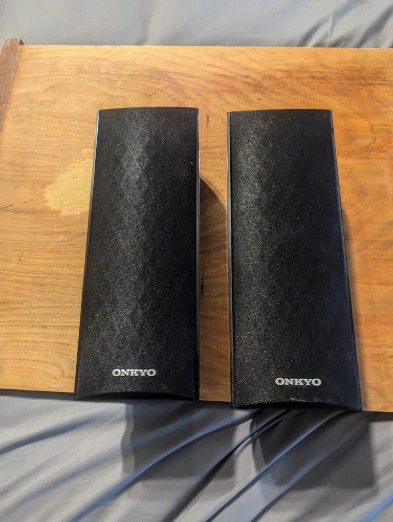 Onkyo SKF-380 Speakers