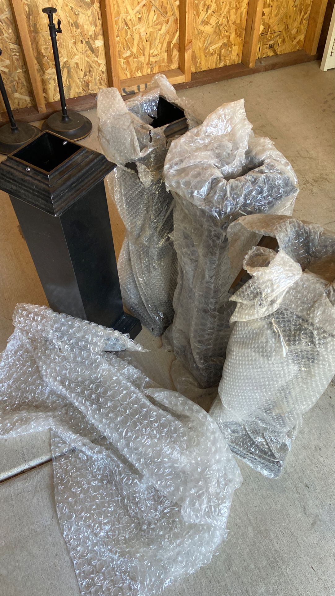 (4)- 4x4 post metal decorates 30” tall
