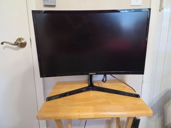 Samsung CRG5 Gaming Curved Monitor