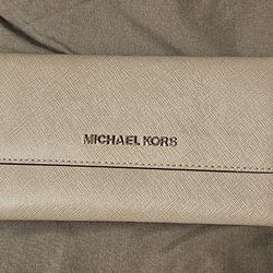 Michael Kors Leather Trifold Wallet