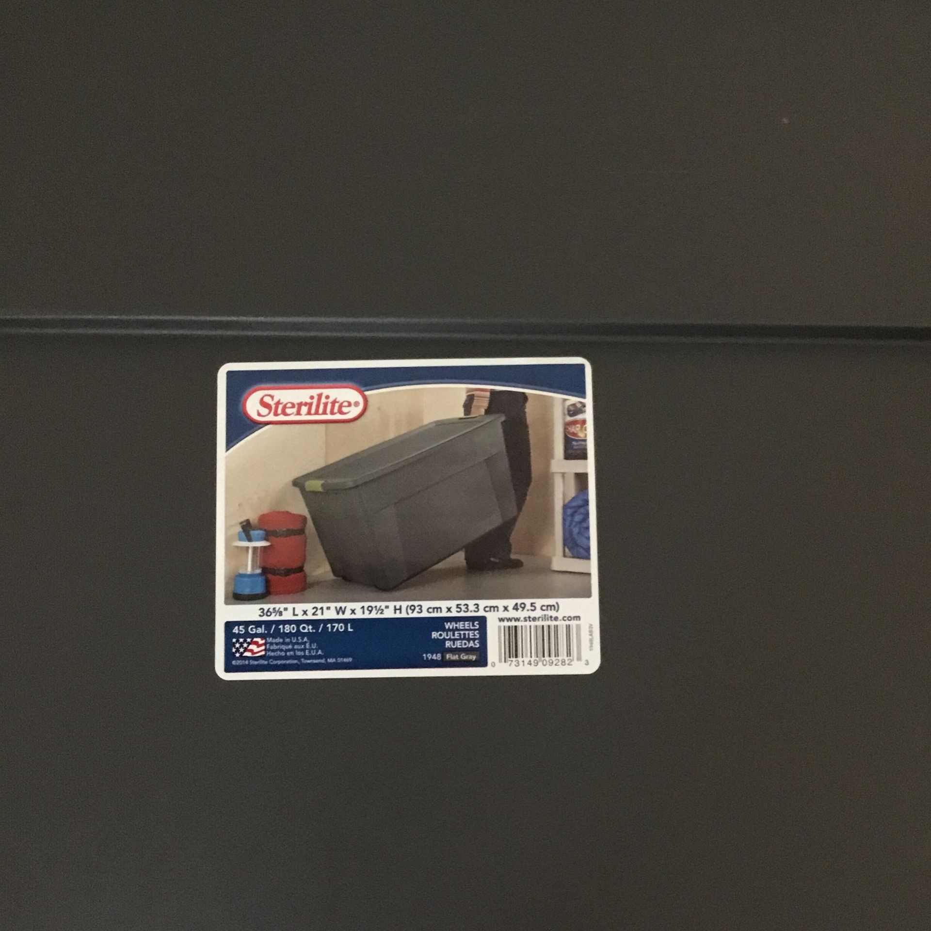 7.5 Flocked Christmas Tree w/ Tote for Sale in TX OfferUp