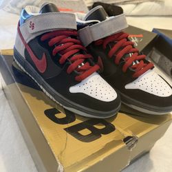 Nike Sb Dunk Mid November Rain Guns N Roses Gold Box Deadstock Supreme Travis Nigel 