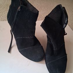 Toms Suede Wedge Ankle Boots Women's Size 7M Black