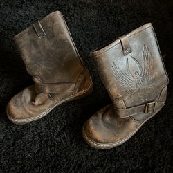 Skechers Boot size 7