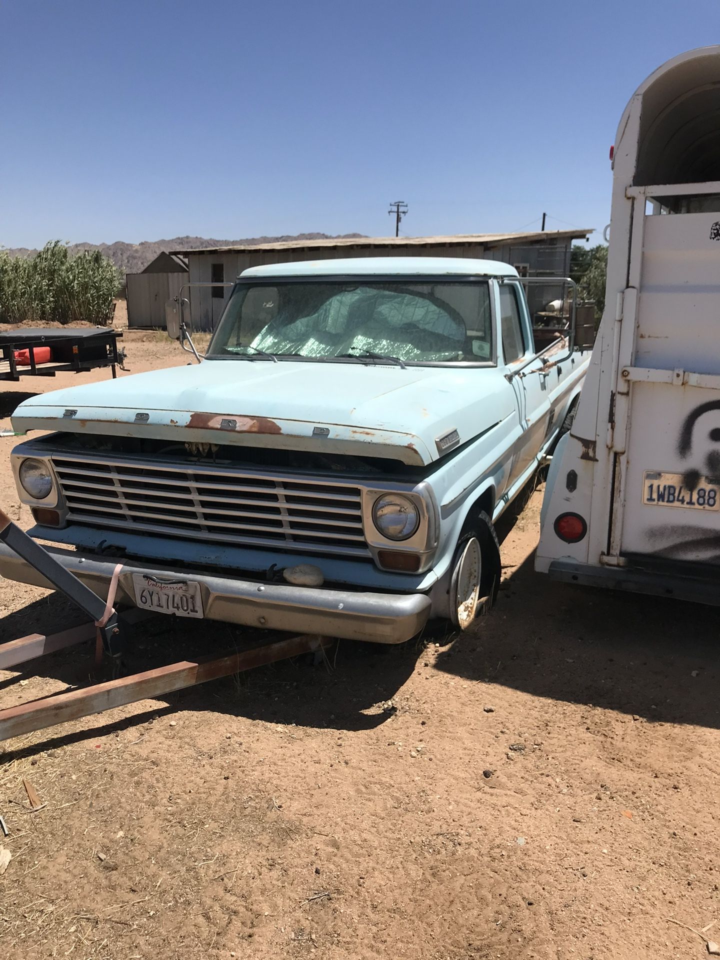 1967 Ford F-100 V8 – Classic Long Bed Project Truck