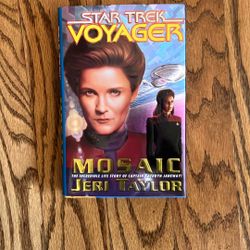 STAR TREK Voyager Mosaic Textbook