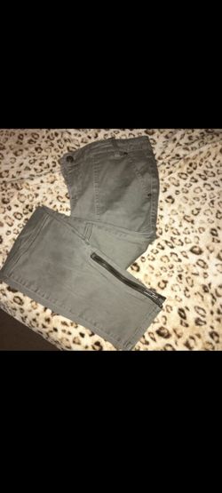 Jessica Simpson skinny pants