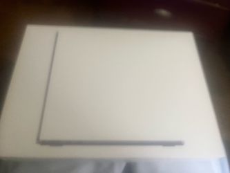 Brand new M5 MacBook Air 16/512