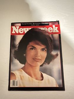 Newsweek. Jackie Kennedy Onassis