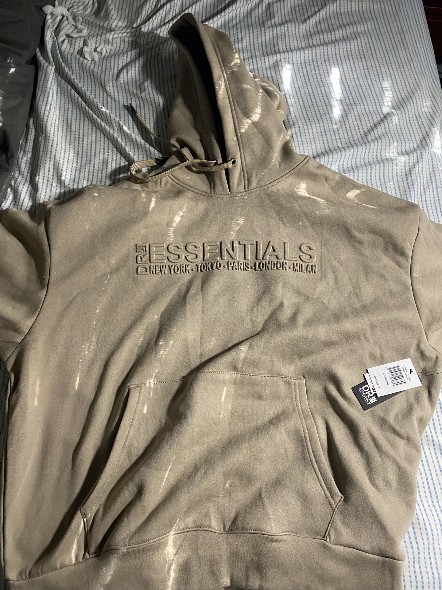 L beige essential sweatshirt
