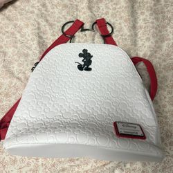 Loungefly Disney Mickey Mouse Figural Handle backpack 