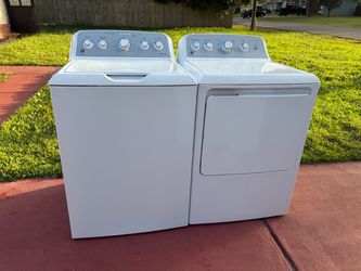 GE washer and dryer set