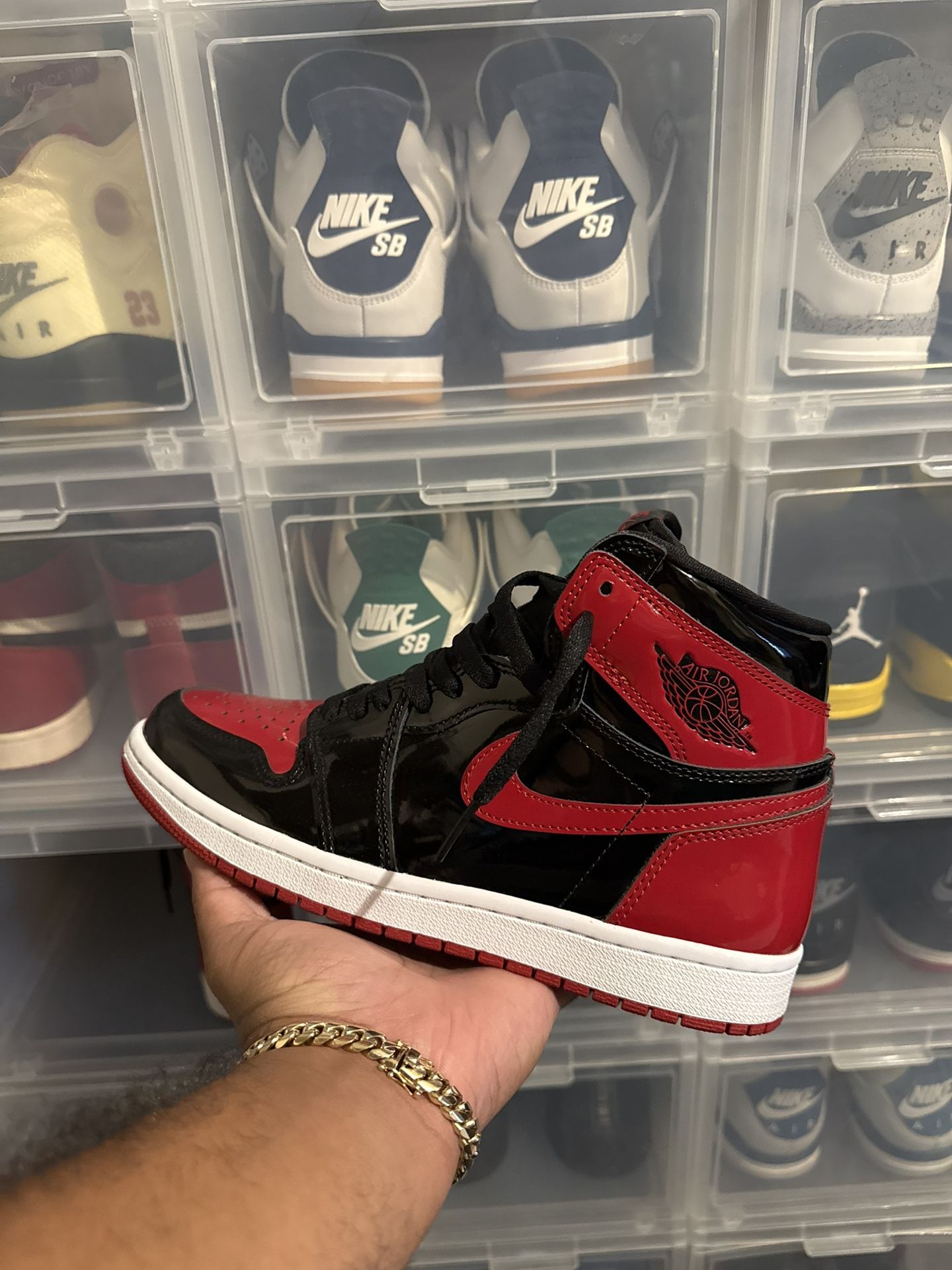 Air Jordan 1 Bred Patient