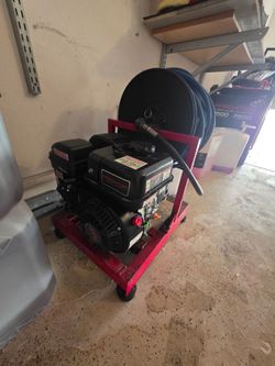 Commercial Gas Pressure Washer – AR Pump – 100ft Hose Reel Included