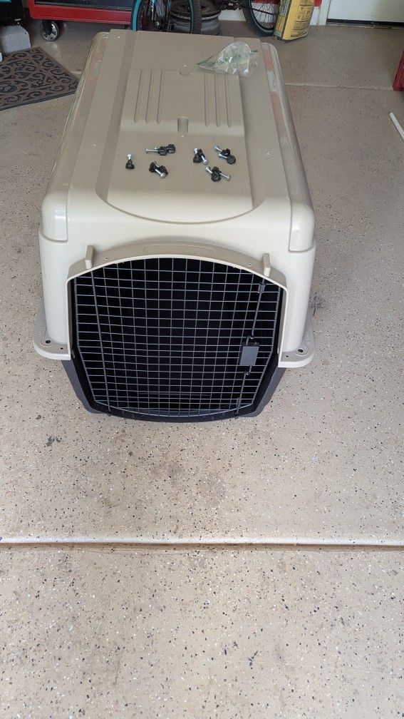 Plastic Dog Crate Kennel