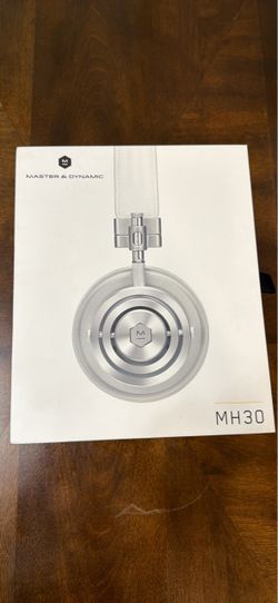 Pink muff headphones, wire-in