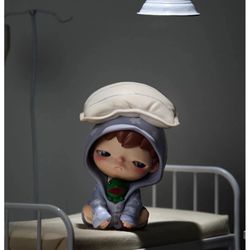 Hirono Echo series. “Staying up” opened from bottom only to confirm. Bag is still sealed. 