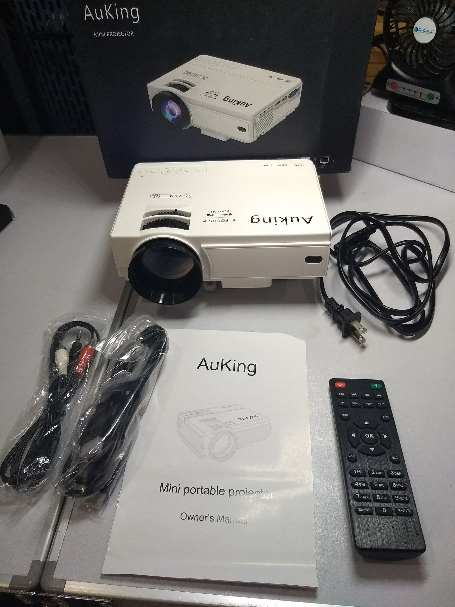 AuKing Projector 2200 Lumens, 55000 Hours Multimedia projector