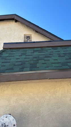 Owens Corning TruDefinition Duration Chateau Green Architectural Roof Shingles