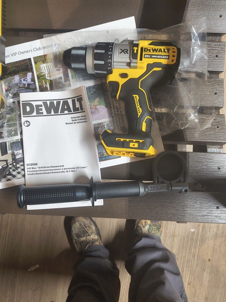 DeWalt Power Detect 20v Hammer Drill / Drill Driver Tool Only