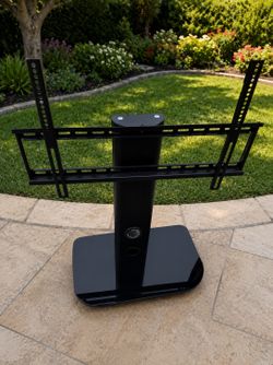 Heavy duty universal tv stand  35 to 75 inches tv