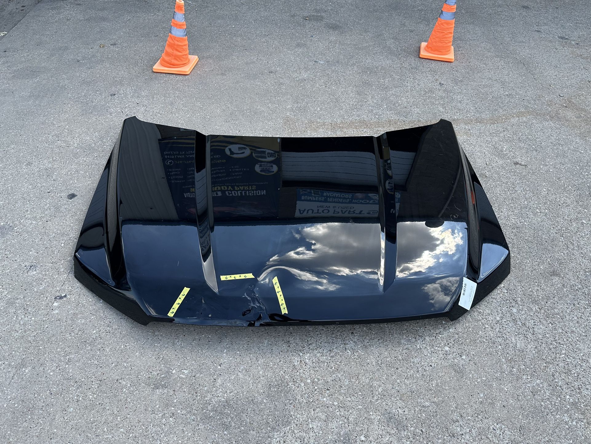 Ford F150 Hood 15-20 ( Used Car Parts )