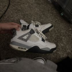 Jordan 4s