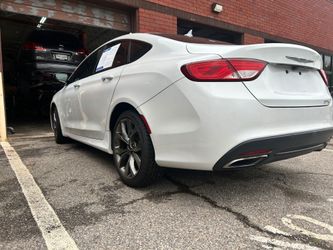 2015 Chrysler 200s