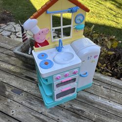 Peppa Pig Kitchen And Apron 