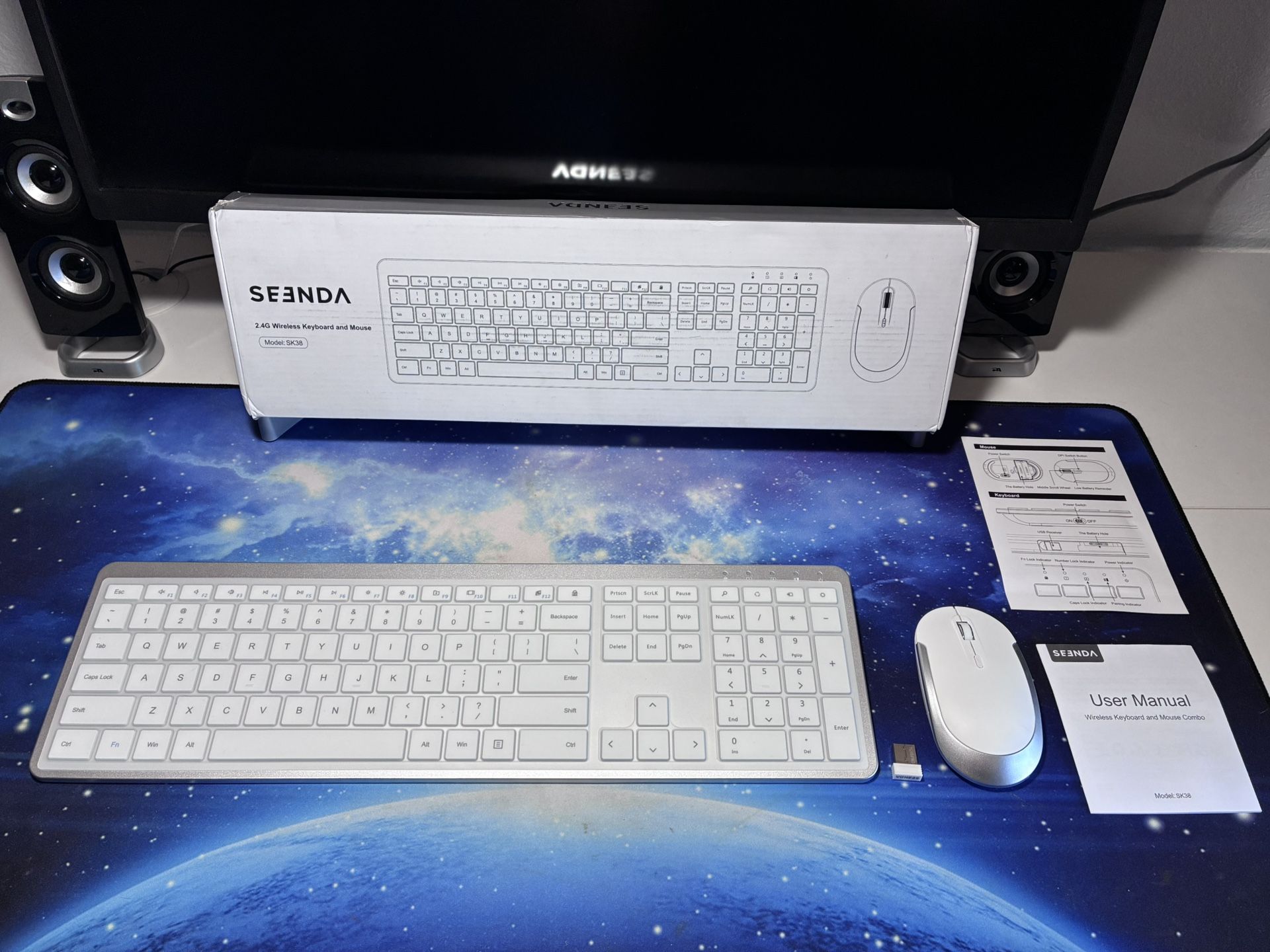 NEW Wireless Keyboard & Mouse, White/Silver