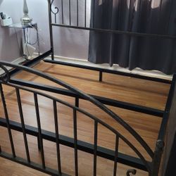 Italian Metal Bed Frame (King) - Disassembled & Ready! -Porch pick up and cash only