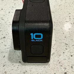 GoPro HERO 10 Black – Like New, Excellent Condition 