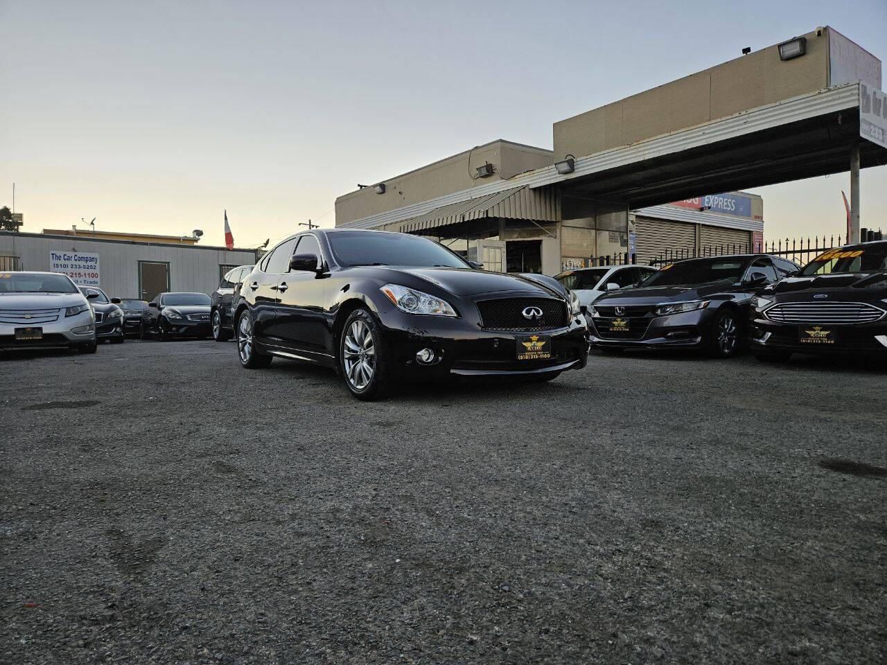 2012 INFINITI M37