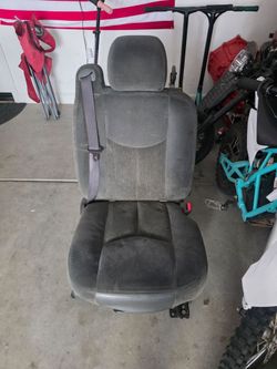 2004 single cab silverado seat