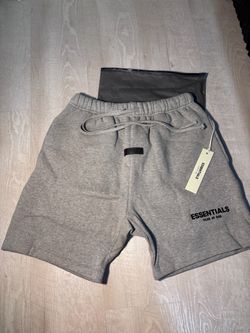 Small Essential Dark Oat shorts