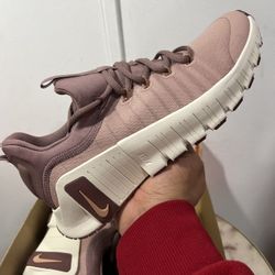 Nike Metcon 6 ( Wmns Size 9 )