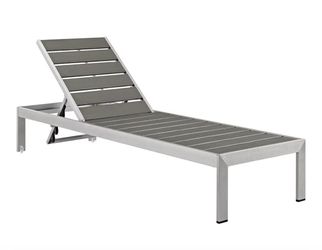 Aluminum lounge chair