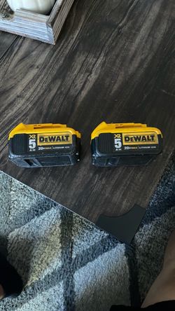 DeWalt 20V Max XR 5Ah Battery – Set of 2