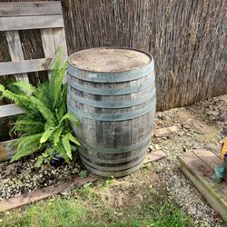 Wine barrel