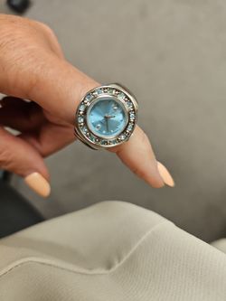 Avon 2005 March birthstone ring watch